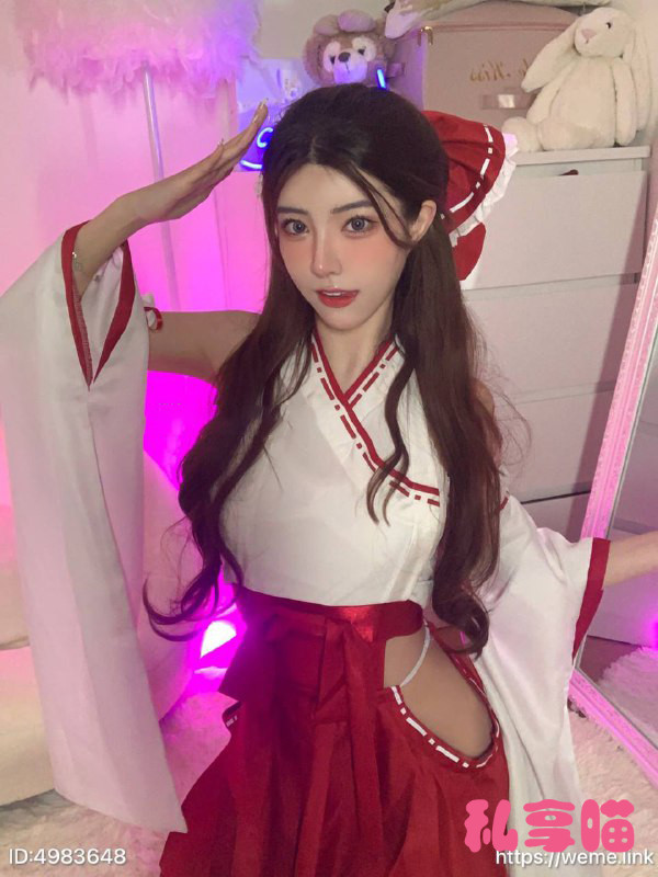 白丝美腿福利 保琳球有点胖 微密圈写真图片以及视频合集下载