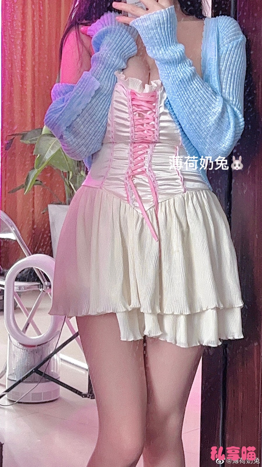 黑丝美腿福利 麻辣奶兔 微密圈 写真图片以及视频合集下载