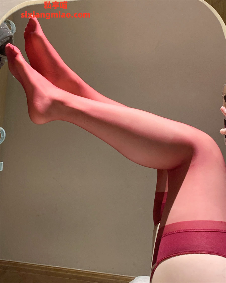 丝袜诱惑 Rabbitg 微密圈写真图片以及视频资源合集