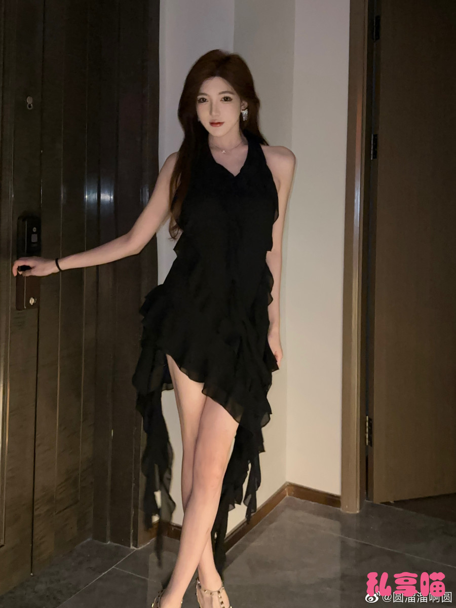 丝袜美女 圆溜溜阿圆 微密圈 写真图片以及视频合集下载 丝袜美女 圆溜溜阿圆 微密圈 写真图片以及视频合集下载