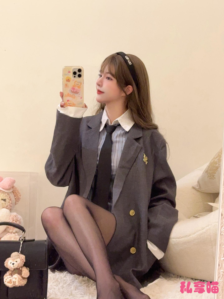 白丝美腿福利 保琳球有点胖 微密圈写真图片以及视频合集下载