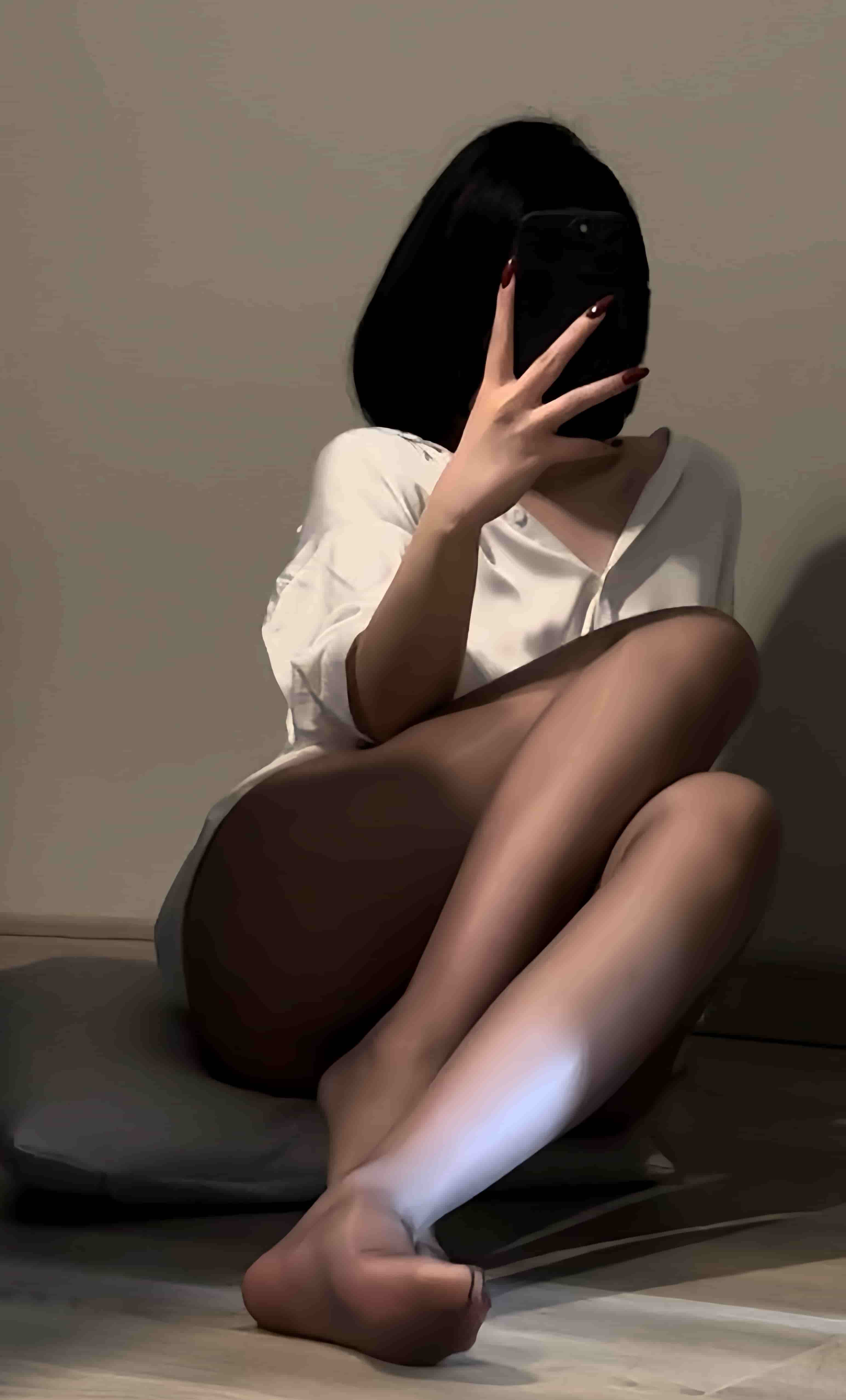 丝袜美足福利 保守的二舅妈微密圈写真资源合集下载