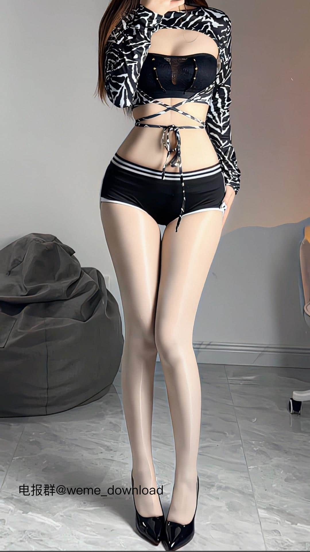 白丝美腿福利 隔壁小王畅微密圈写真图片以及视频资源合集下载