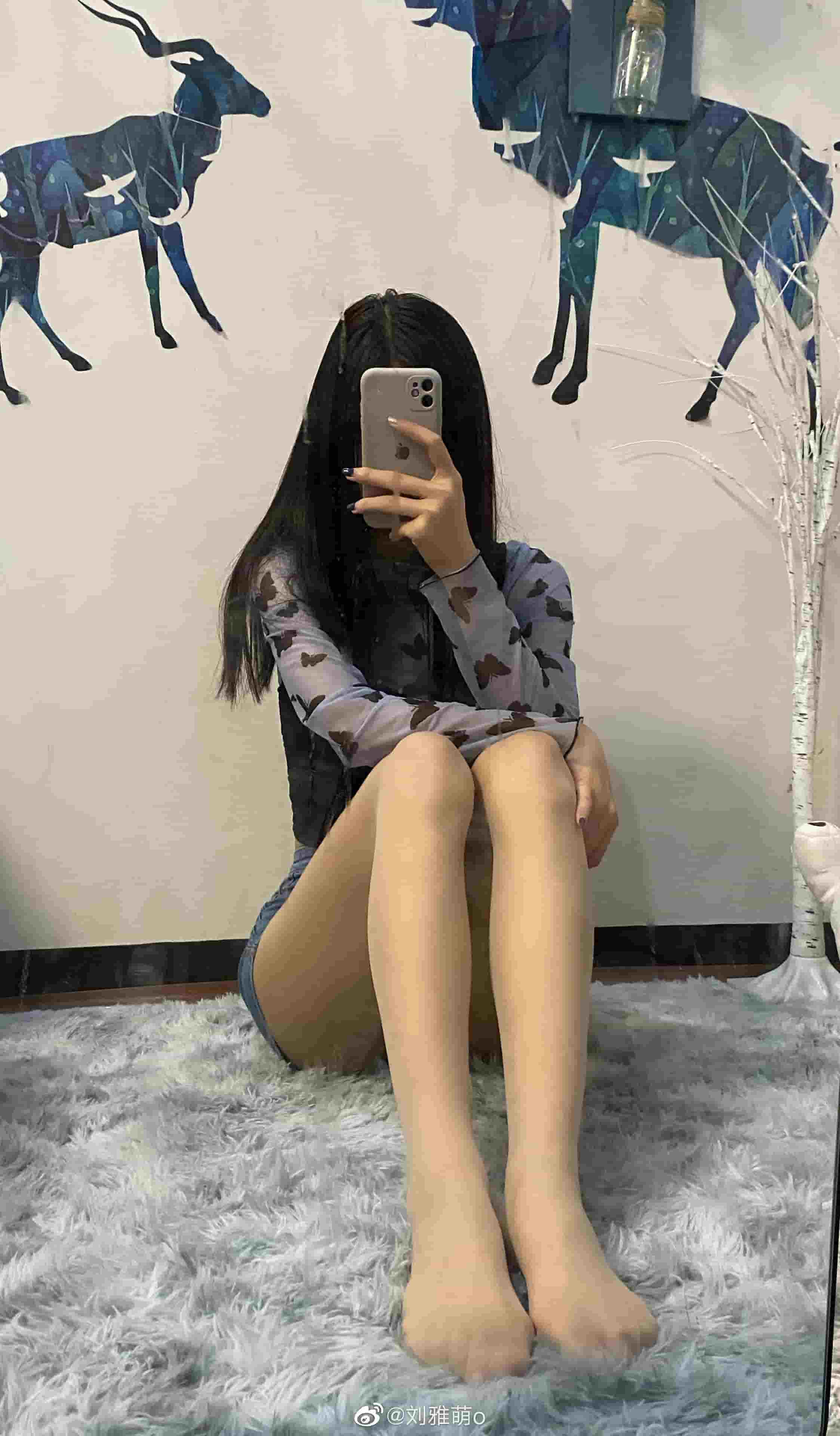 黑丝御姐 刘雅萌微密圈写真图片以及视频合集下载