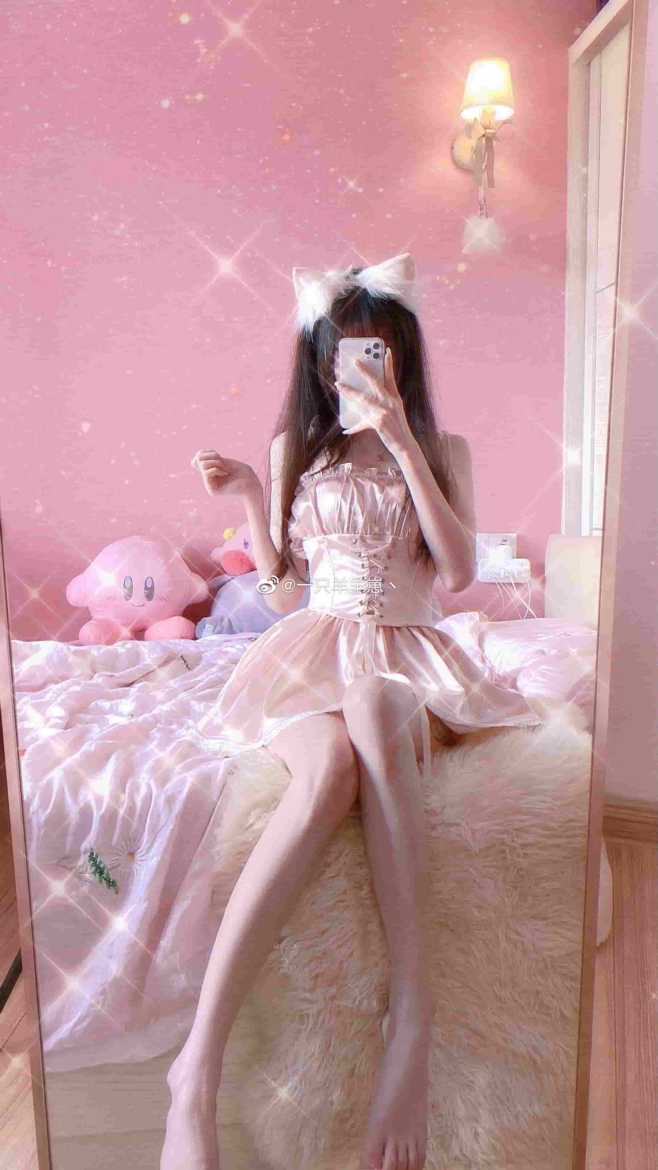 丝袜美足福利 六月羊ouo微密圈写真图片以及视频资源合集下载