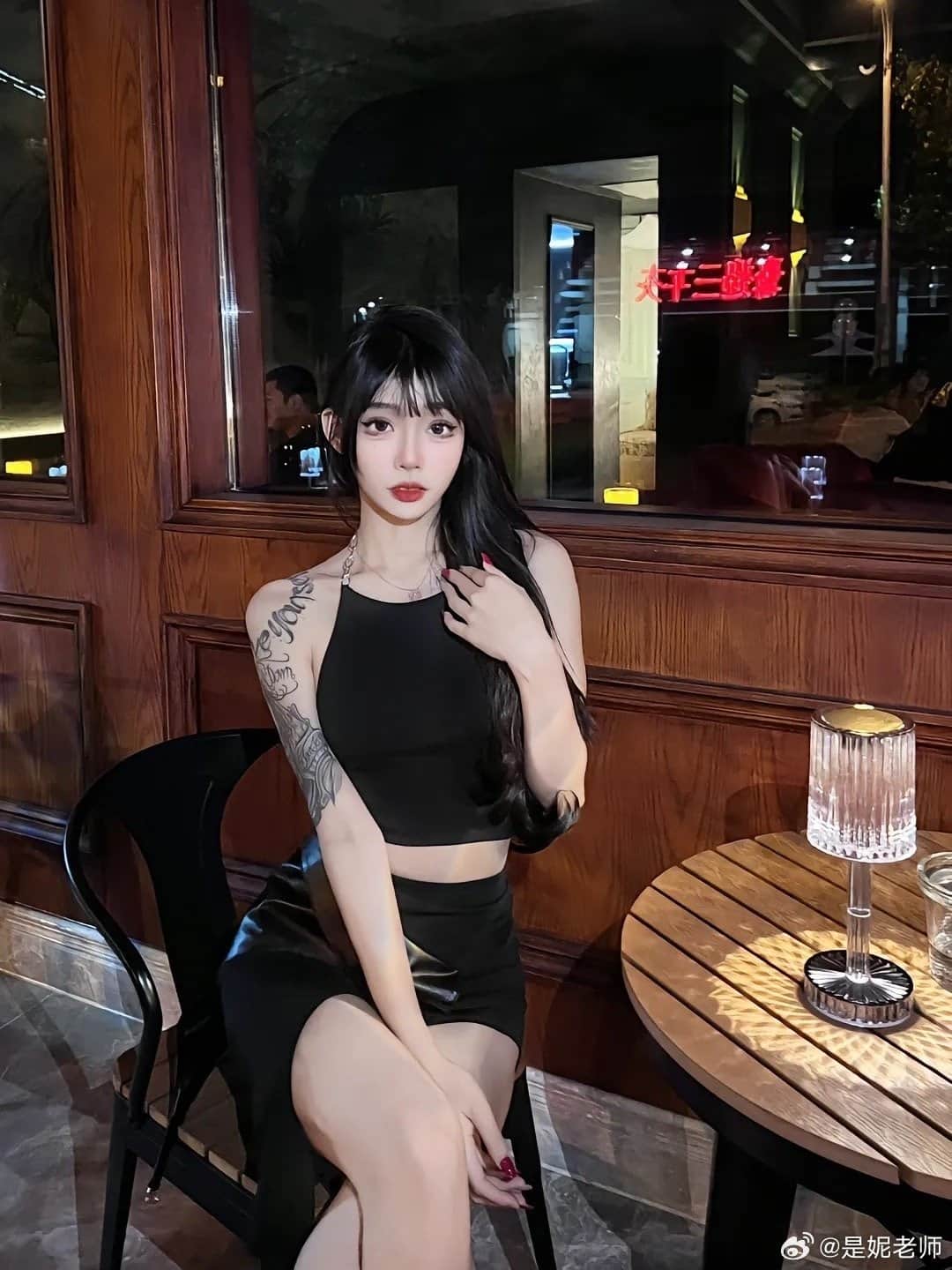 黑丝御姐 妮老师微密圈写真图片以及视频资源合集下载 黑丝御姐 妮老师微密圈写真图片以及视频资源合集下载