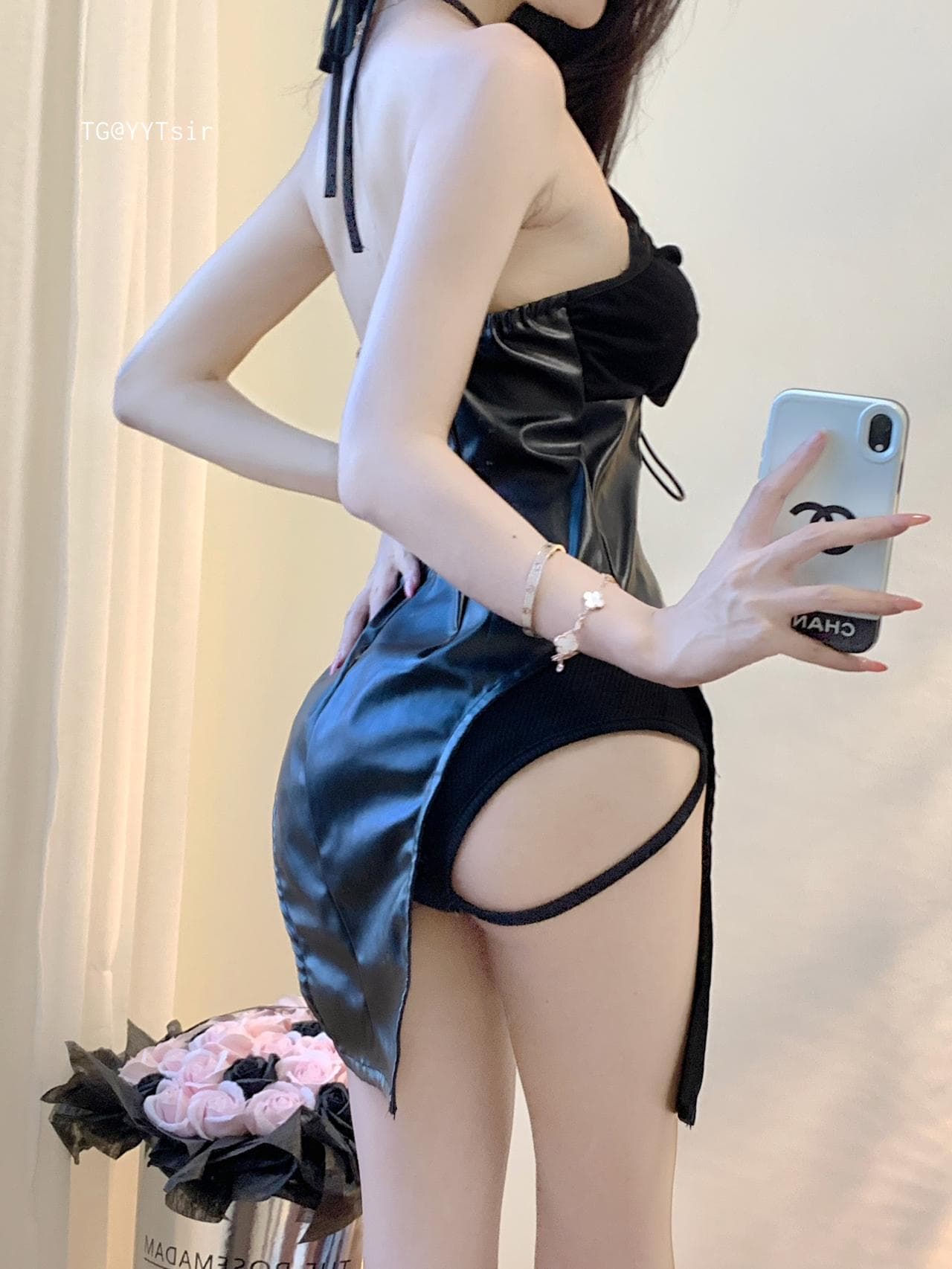 黑丝御姐 石一微密圈写真资源合集下载