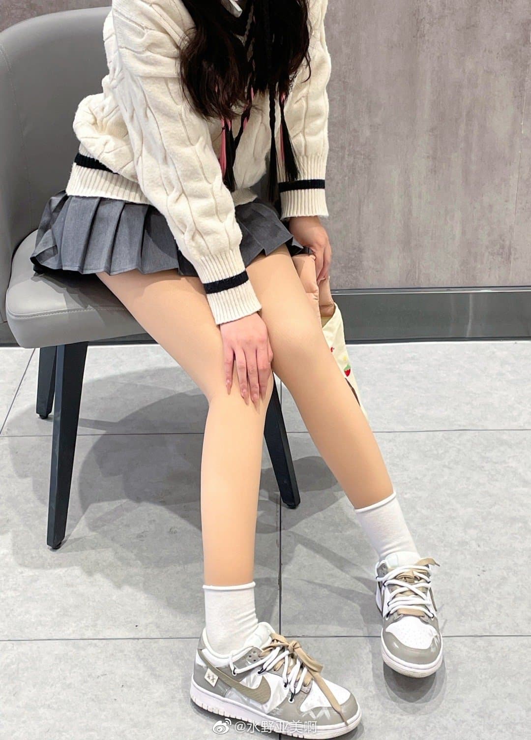 白丝萝莉控 水野小亚美微密圈写真图片以及视频合集下载