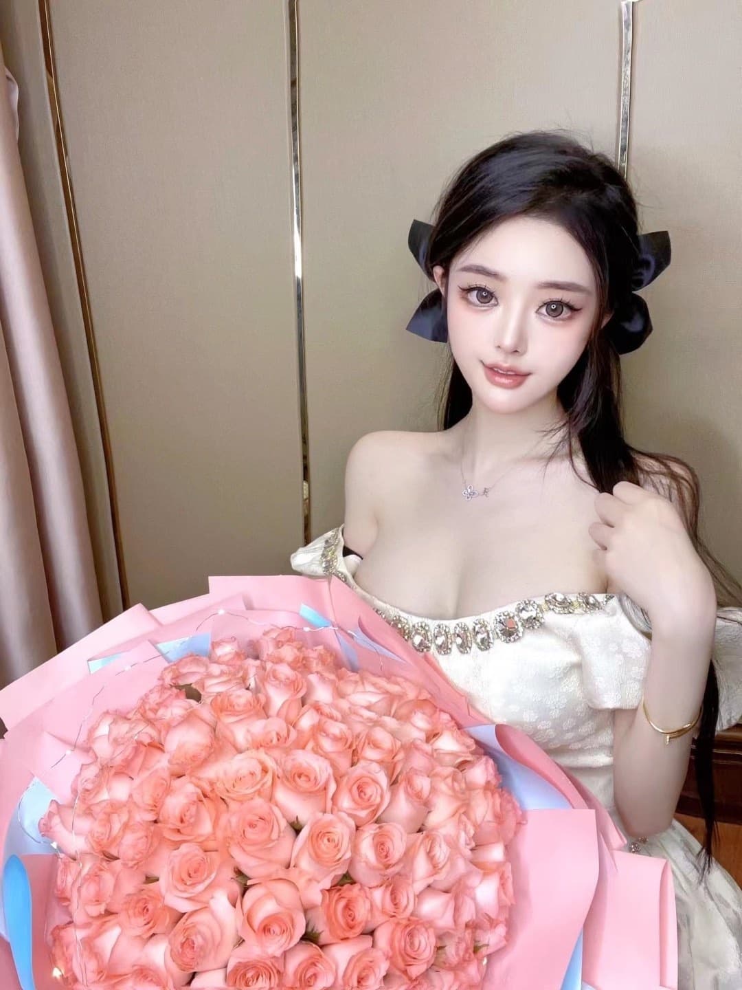 丝袜美足福利 小猫咪611微密圈写真图片以及视频合集下载