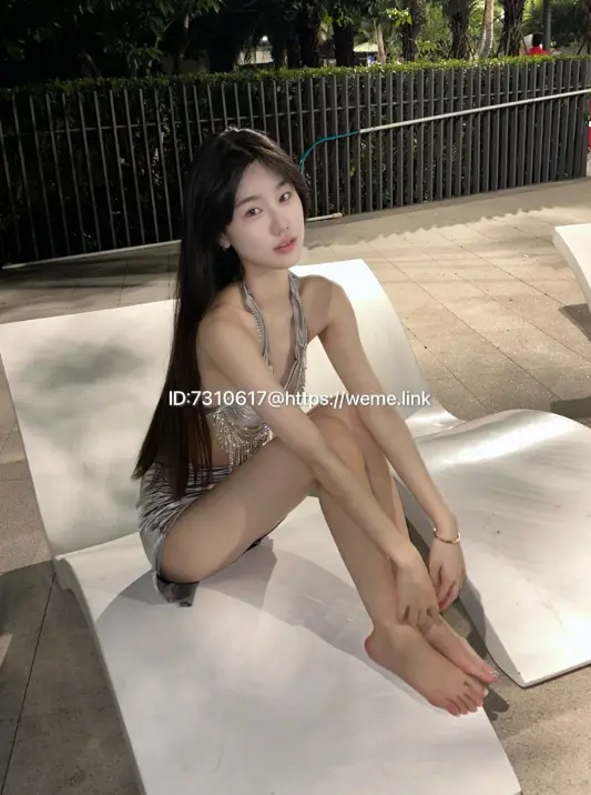 白丝美腿福利 星怡很甜微密圈写真图片以及视频合集下载 白丝美腿福利 星怡很甜微密圈写真图片以及视频合集下载