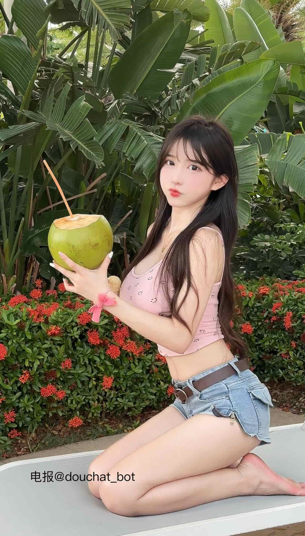 白丝少女控 希希3微密圈写真图片以及视频合集下载 白丝少女控 希希3微密圈写真图片以及视频合集下载