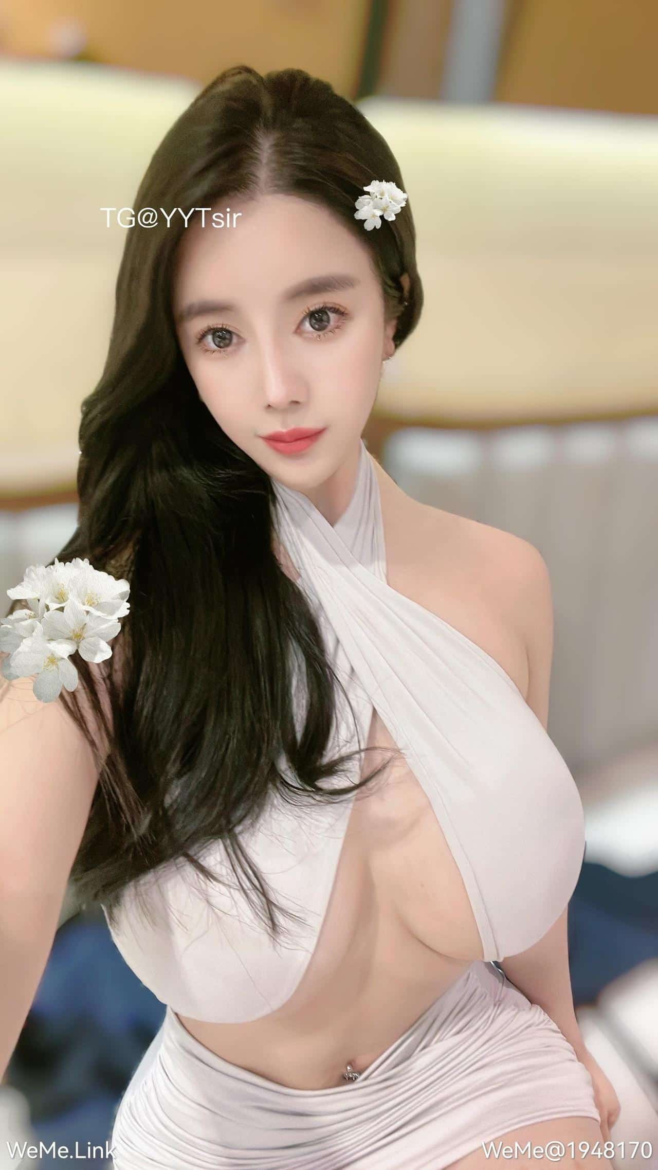 白丝美腿福利 猪小七微密圈写真图片以及视频资源合集下载