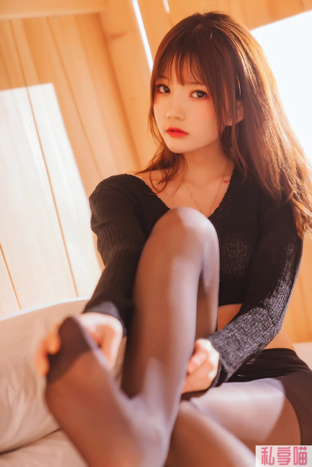 白丝美腿福利 桜桃喵写真图片以及视频合集下载