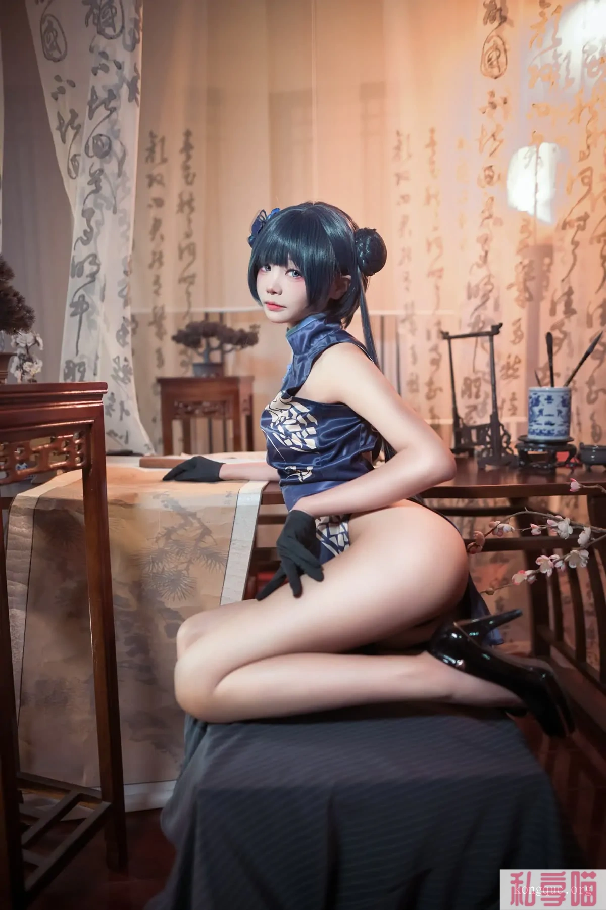 黑丝美腿 艾西Aiwest 写真图片以及视频资源合集下载