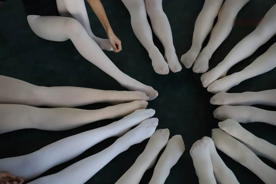 大西瓜爱牙膏 丝袜足控写真图片及视频资源下载