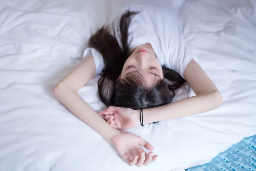 风之领域 丝袜足控无水印高清写真图包全套图下载