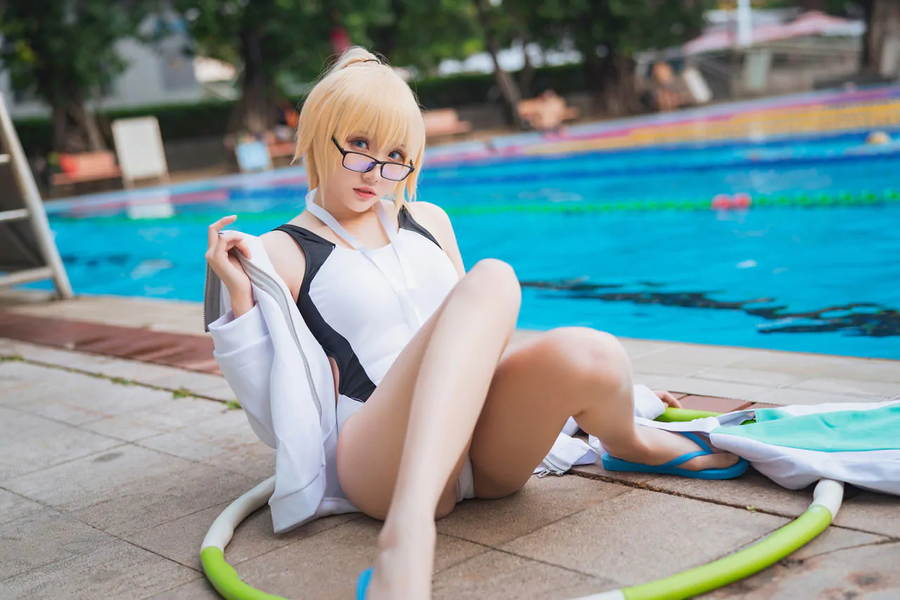 B站瓜希酱 cosplay少女写真图包观赏