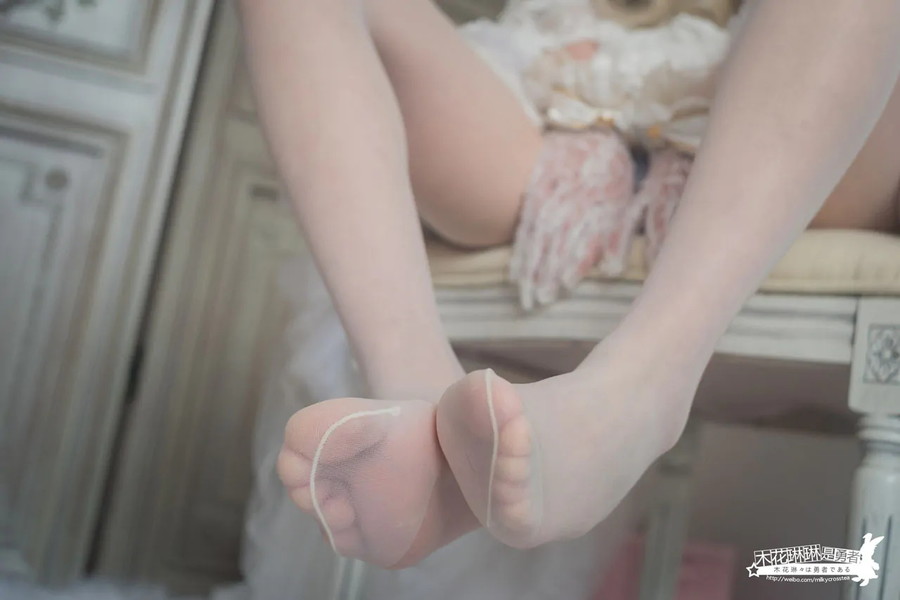 木花琳琳是勇者 白丝袜足控福利写真图片集下载 木花琳琳是勇者 白丝袜足控福利写真图片集下载