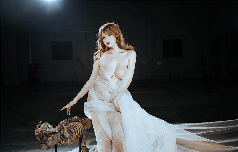 秋和柯基 cosplay少女写真照片图集网盘下载