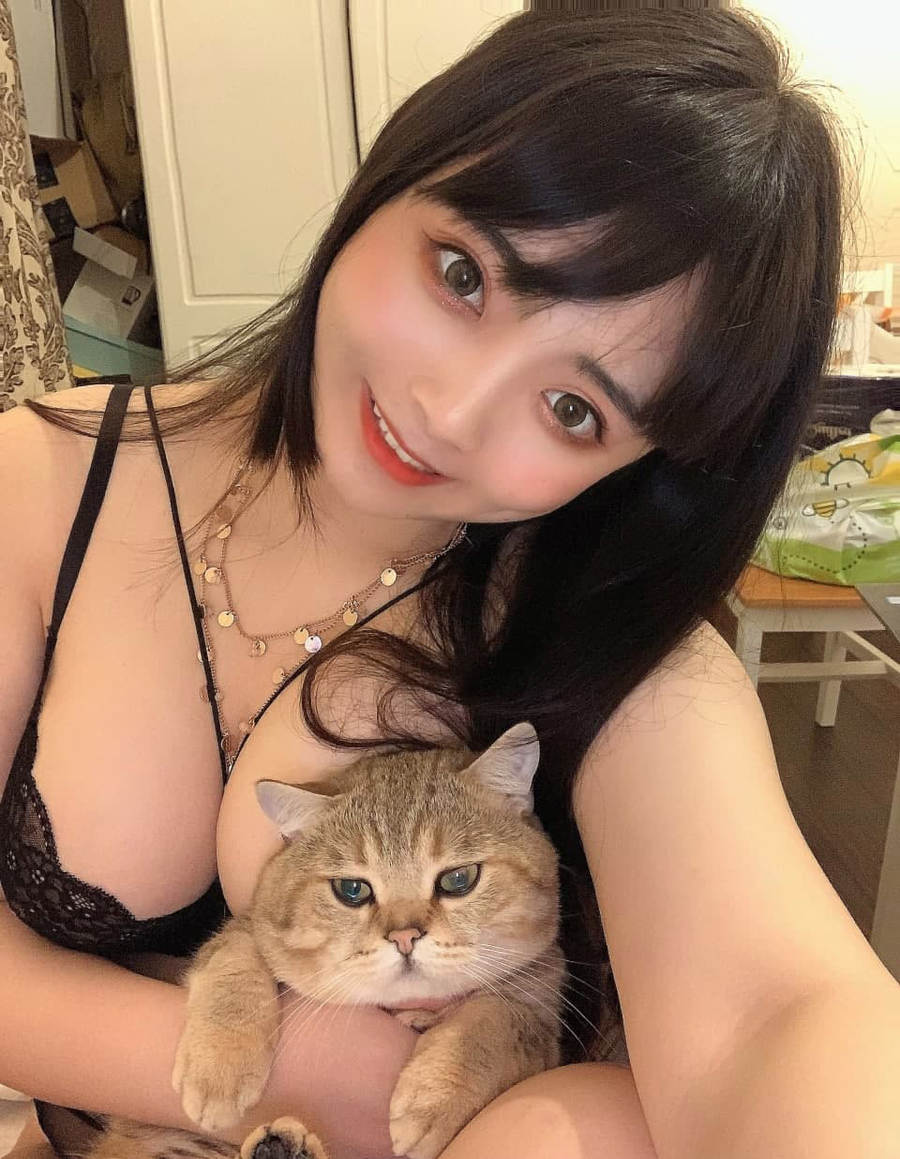 一只云烧 童颜巨乳日常写真图片及视频资源合集