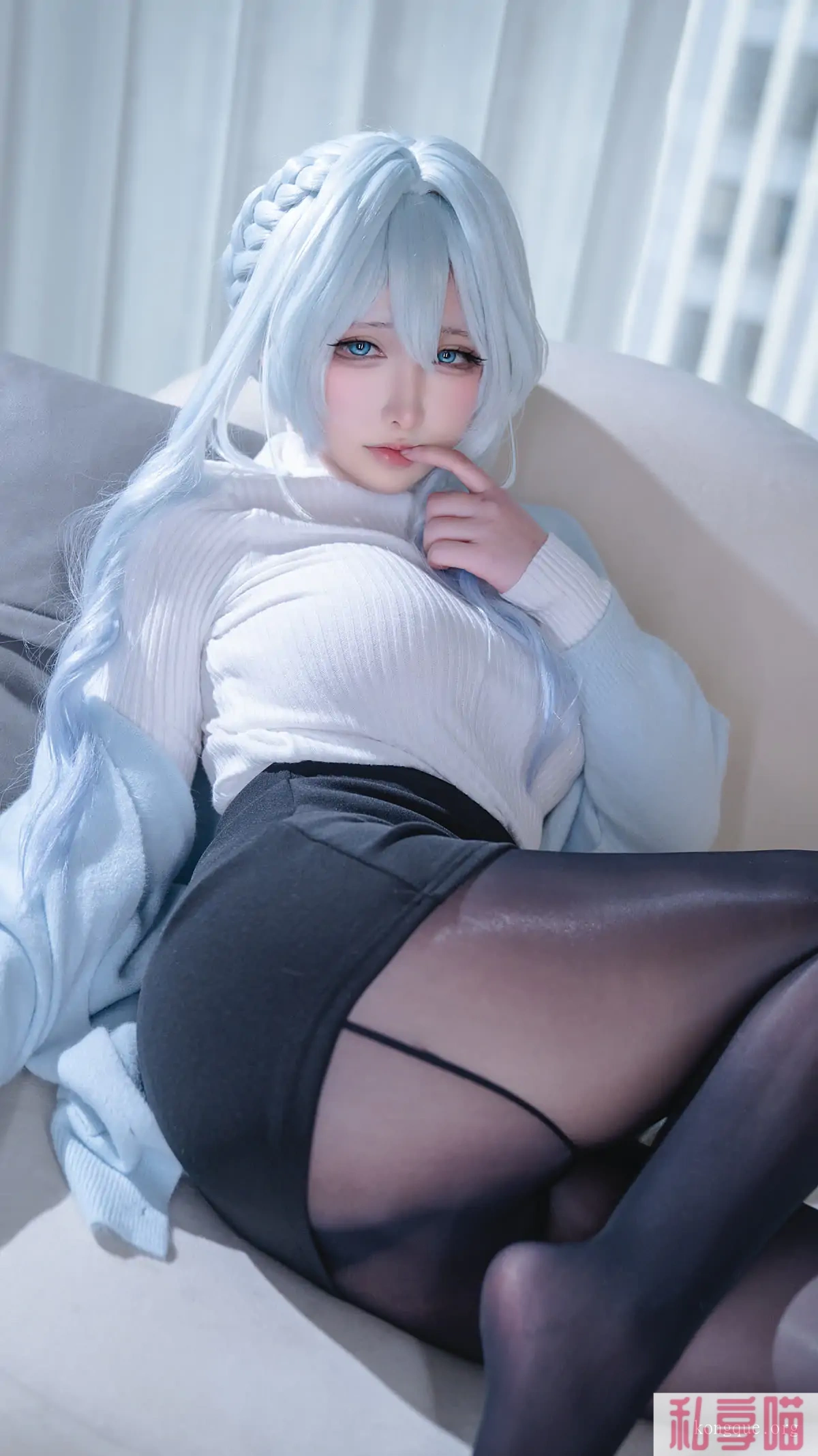 丝袜美腿福利 樱梨梨 Cosplay写真图包合集下载