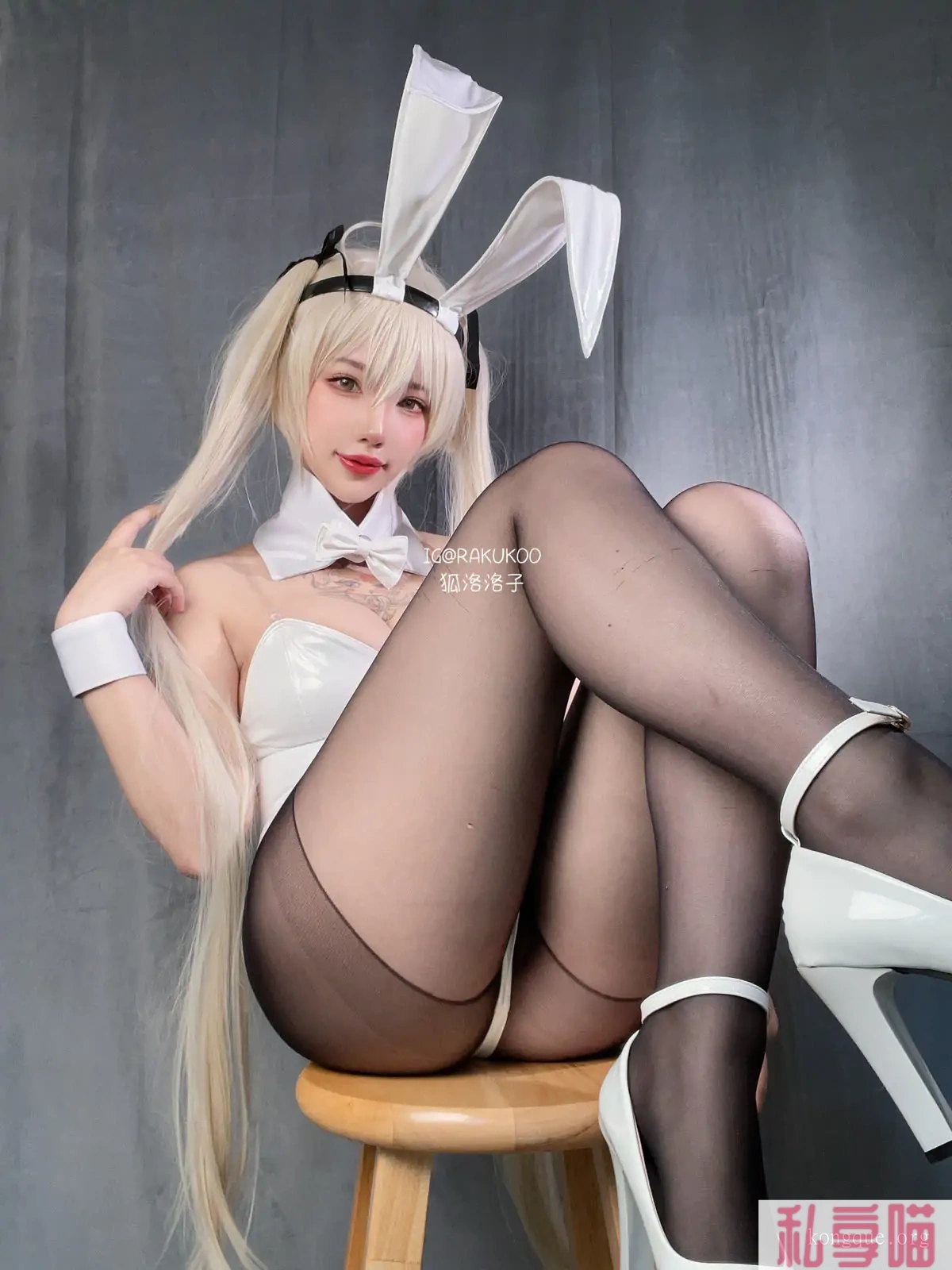 黑丝御姐 狐洛洛子 私享喵写真图包合集下载