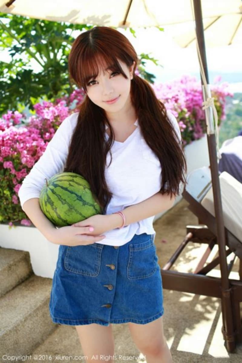 刘飞儿Faye 美媛馆全套清纯少女风写真图包合集下载